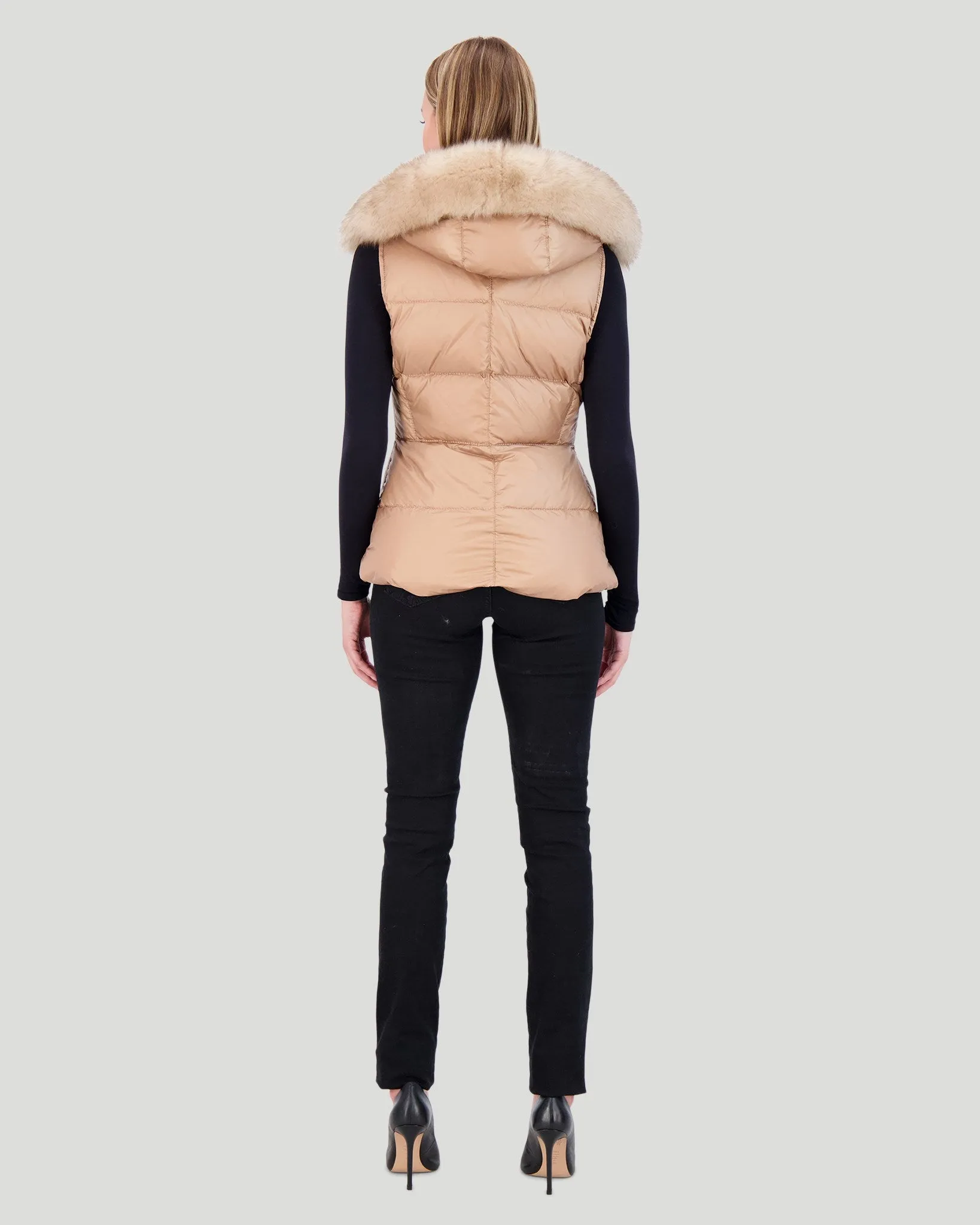 APRES-SKI VEST WITH DETACHABLE TOSCANA LAMB HOOD TRIM