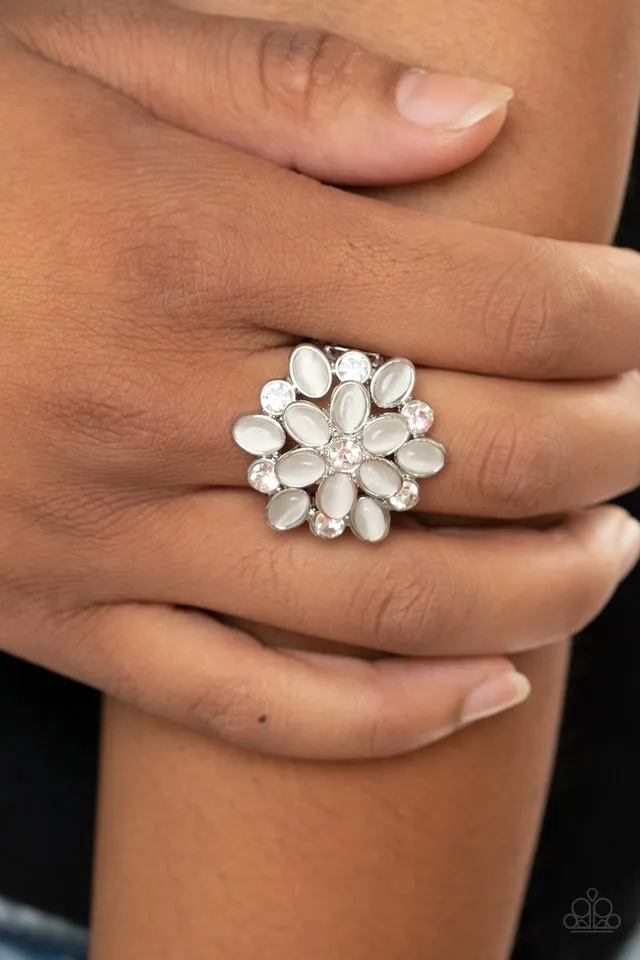 Paparazzi Ring ~ Hopes and GLEAMS - White