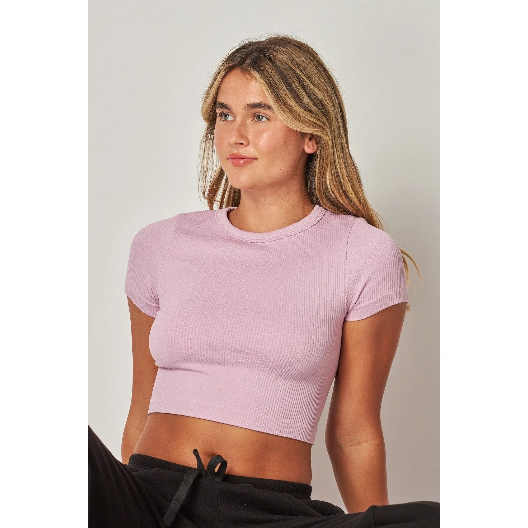 Stretchy Ribbed Seamless Round Neck Crop Top